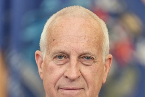 Portrait of Councillor Alan Taylor