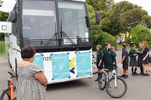 Share the Road teaches young cyclists safe behaviour around heavy vehicles