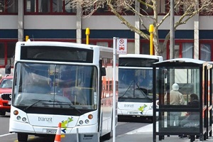Busses on St Hill Street