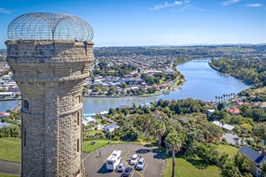 Aerial view upriver from the Durie Hill War Memorial Tower