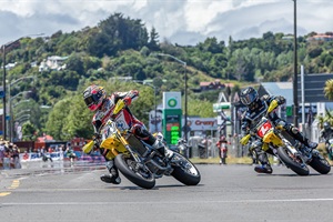 Image of motorcylists competing