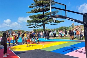 Castlecliff Domain basketball court mural by artist Mike Marsh