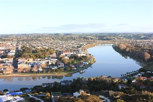 View of Whanganui River to Dublin Street Bridge