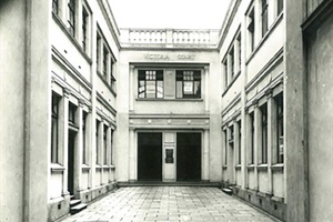 Victoria Court on Victoria Avenue in 1922