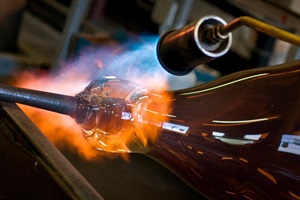 Glass blowing at NZG